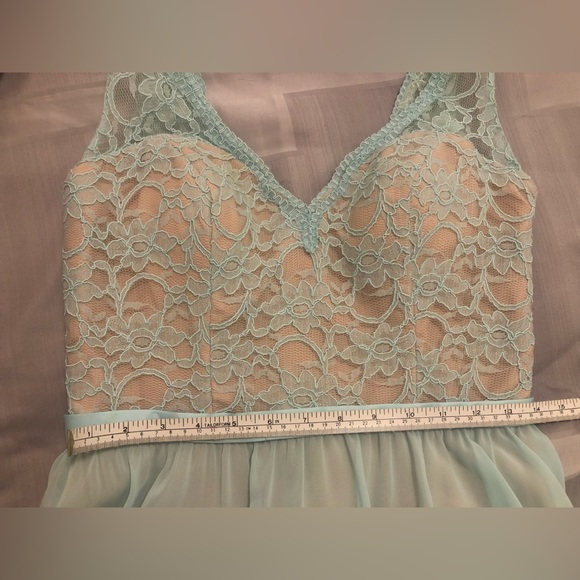 Mori Lee Madeline Gardner bridesmaid dress mint / nude lace and chiffon - Picture 4 of 12